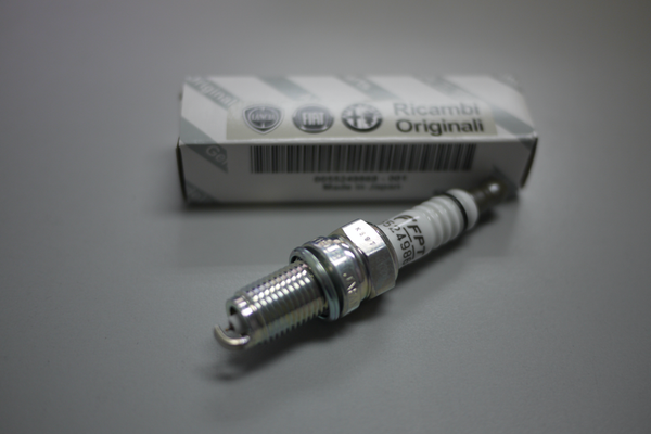 m.i出品 Cgas Engine Parts Gas Spark Plug Kit 4955850 4937472 4989131